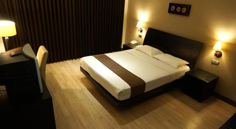 Grand Kecubung Hotel Pangkalanbuun Exteriér fotografie