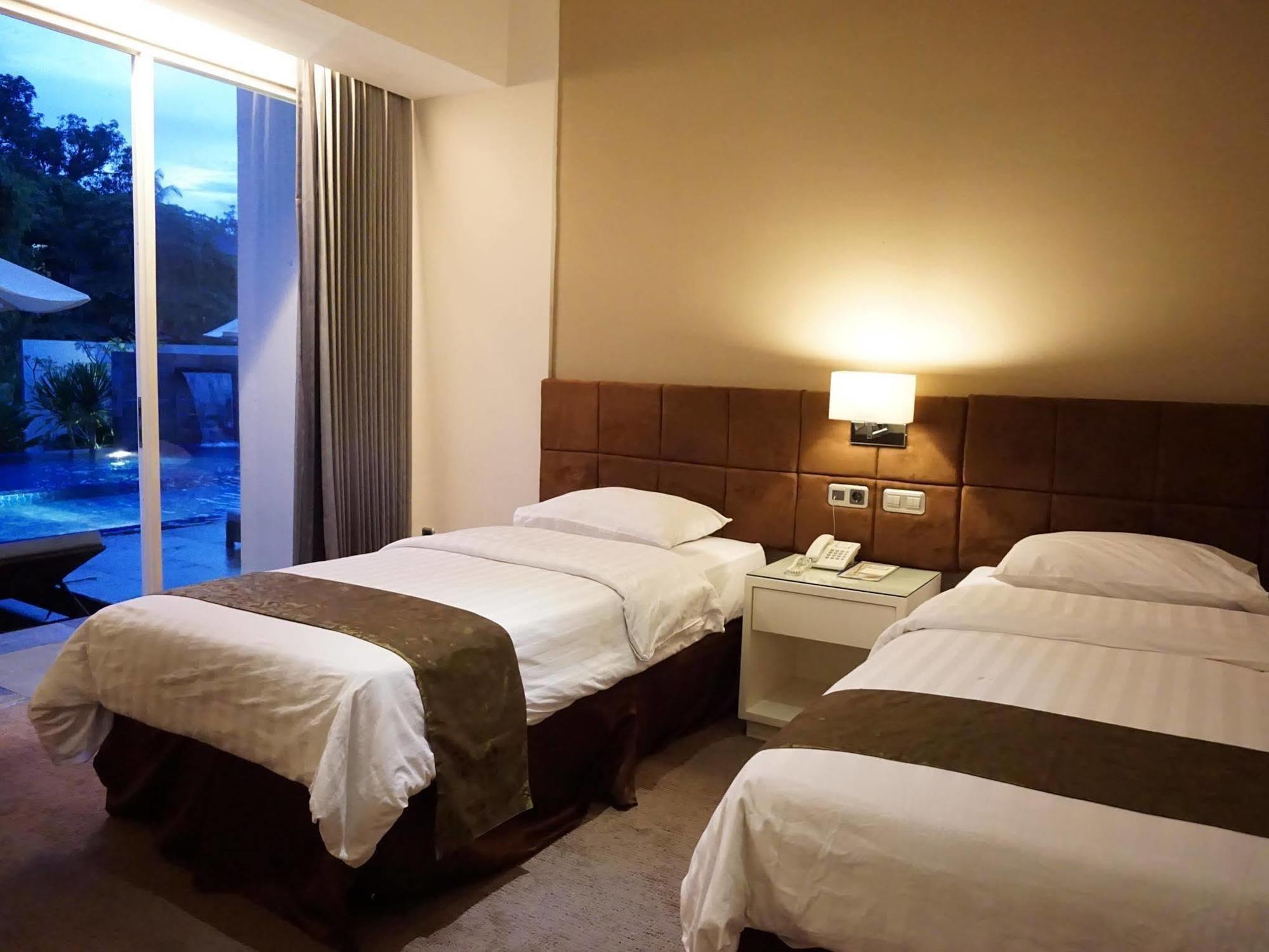 Grand Kecubung Hotel Pangkalanbuun Exteriér fotografie